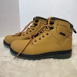 NWOT Brahma women’s Combustion 6” steel toe work boots  size 9.5